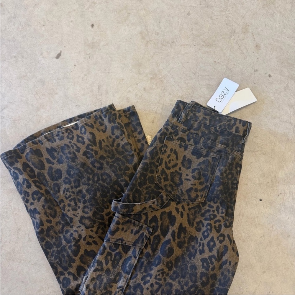 Leopard Patterned Cargo Trousers NWT - Picture 2 of 6